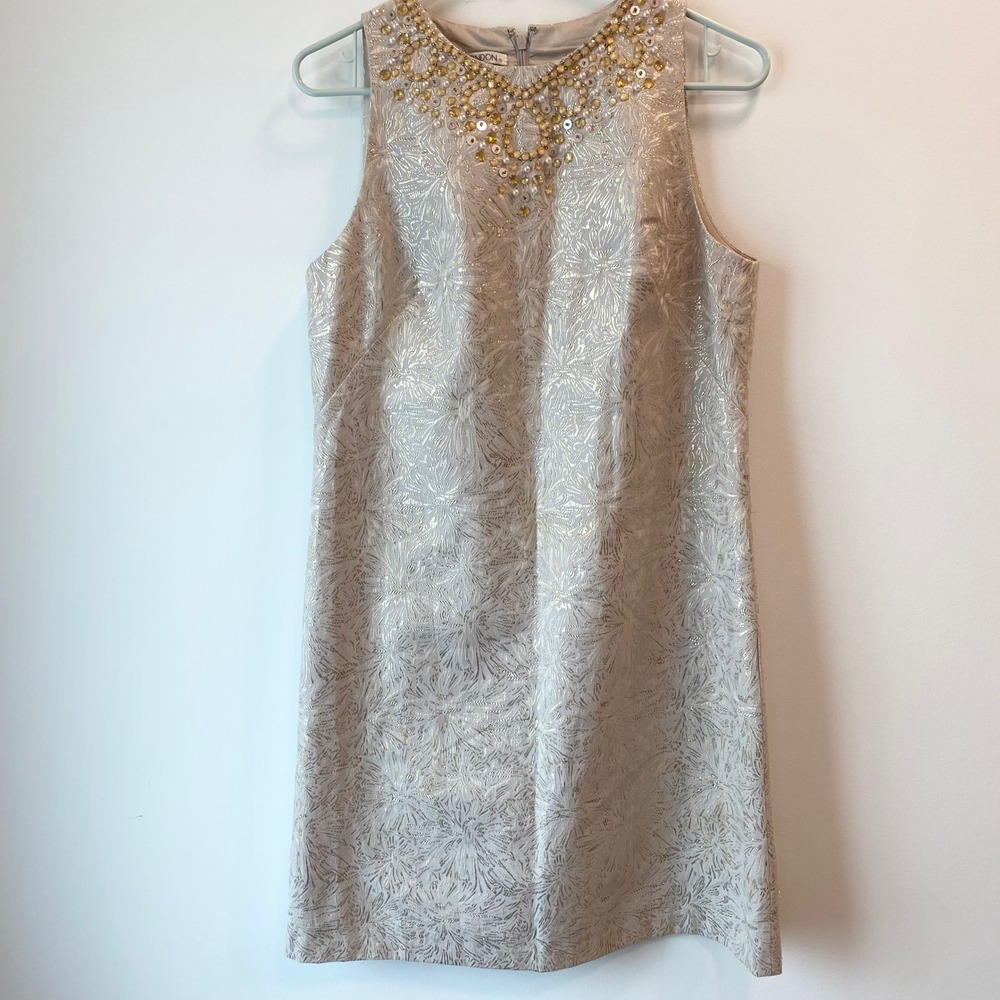 Maggy London Dress Womens 8 Gold Metallic Jacquard Beaded Neck Shift Cocktail
